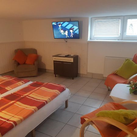 Sub Rosa Two-Bedroom Apartment บาลาตอนเฟนีแวช ภายนอก รูปภาพ