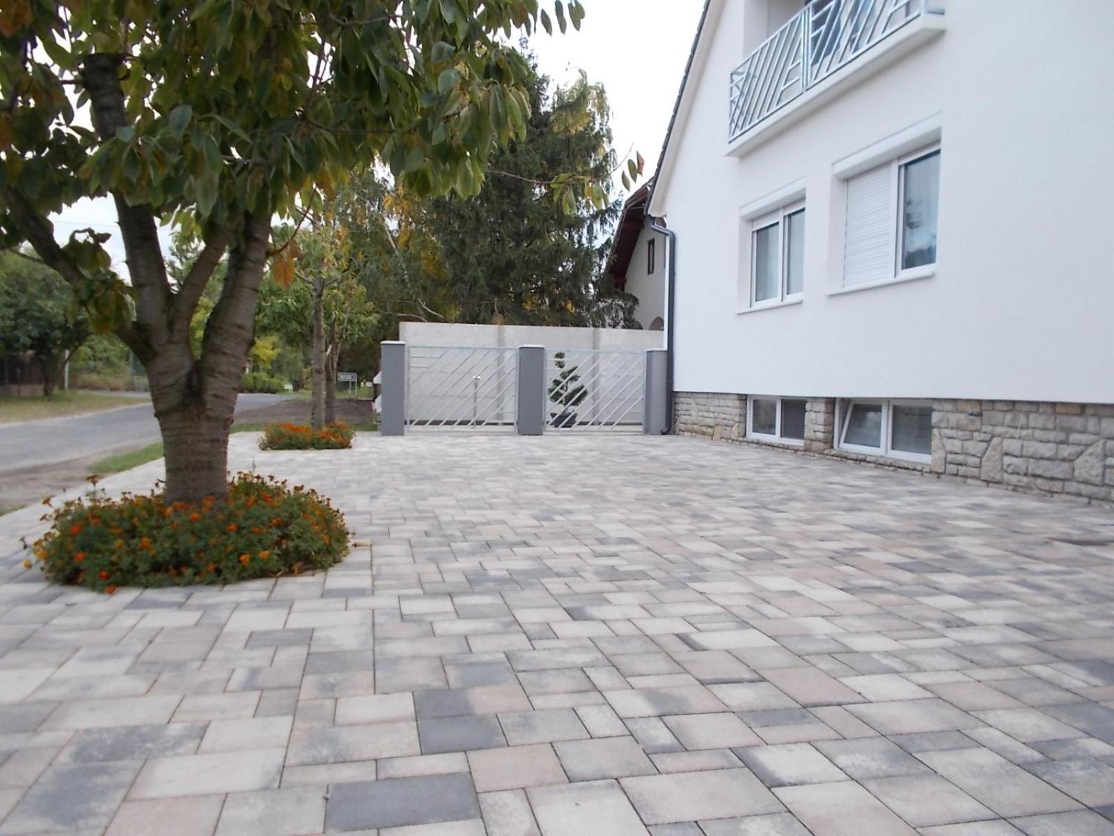 Sub Rosa Two-Bedroom Apartment บาลาตอนเฟนีแวช ภายนอก รูปภาพ